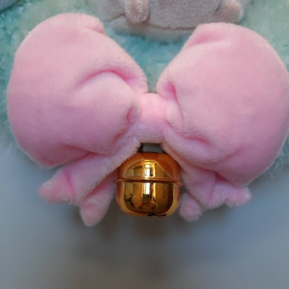 Small Pastel Pusheen Plush Cat Christmas Wreath - Picture 3 of 5